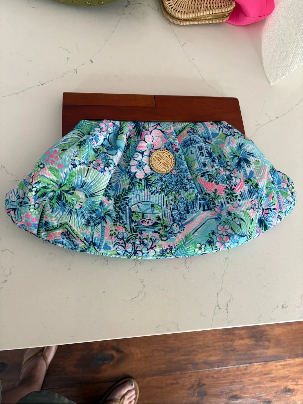 Lilly Pulitzer Bermuda Bag Snap Clutch In Lilly's House Print W/ wooden handles